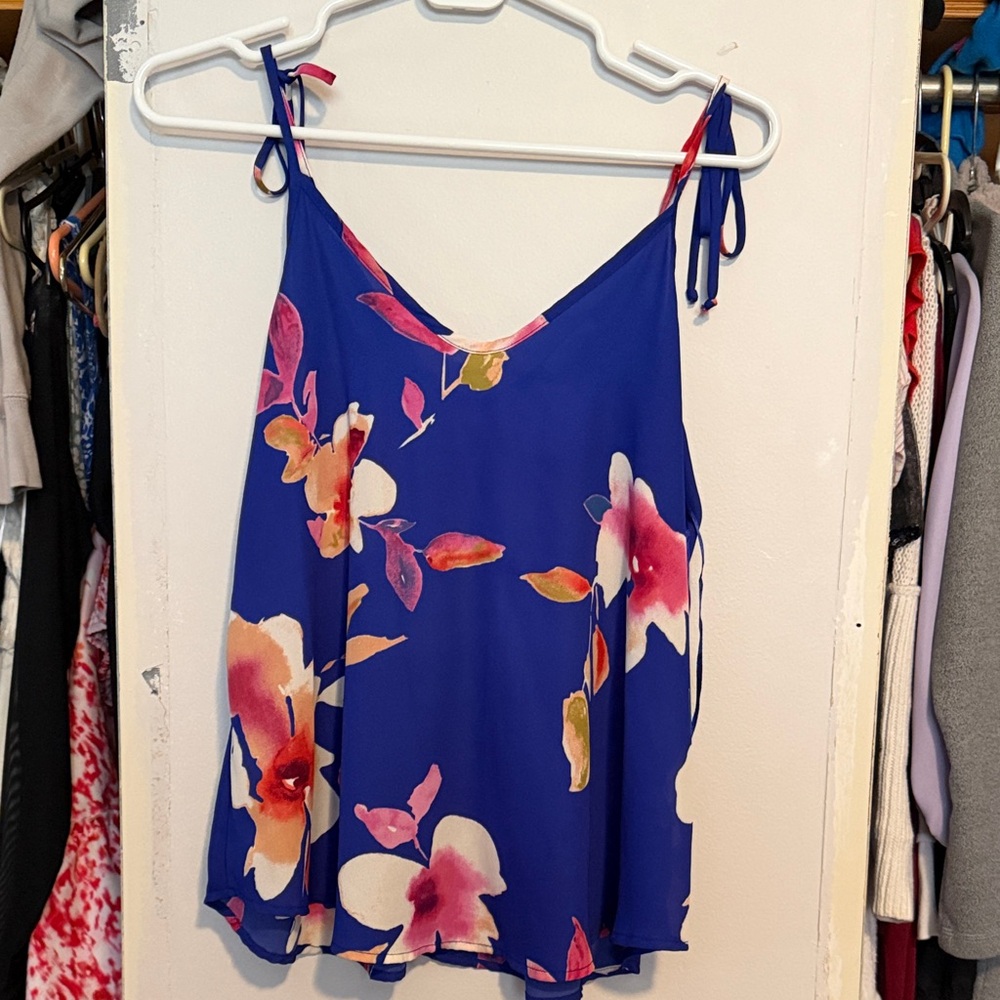 Floral top blue